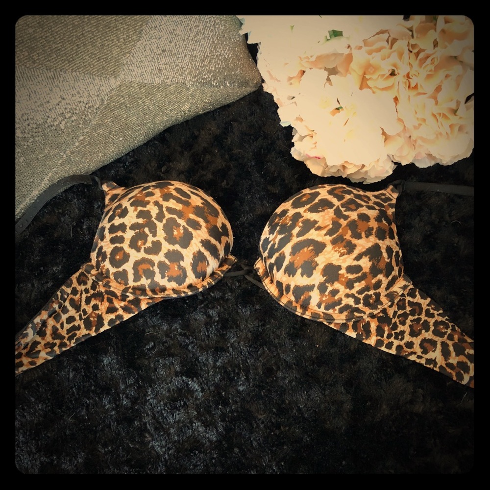 Victoria’s Secret bombshell bra